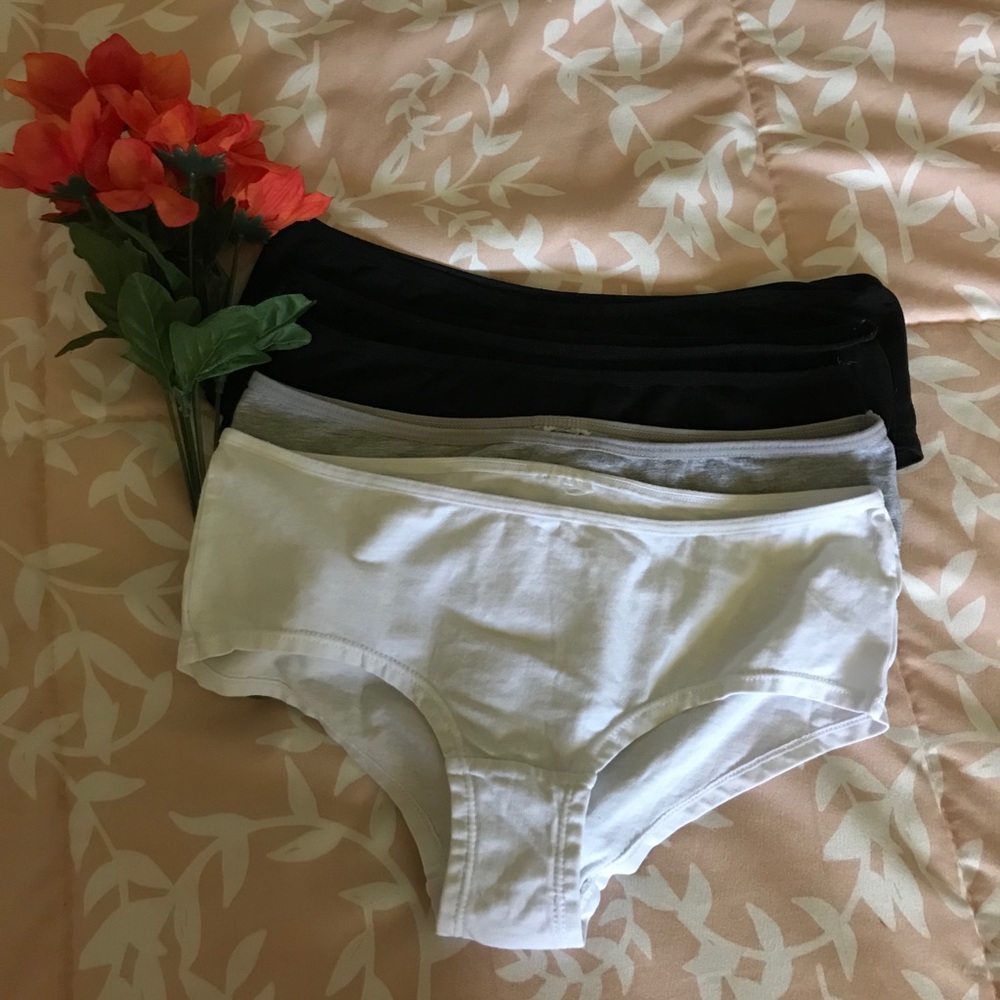✨~Set of 5 panties~✨